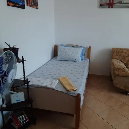 Apartment Genti 75