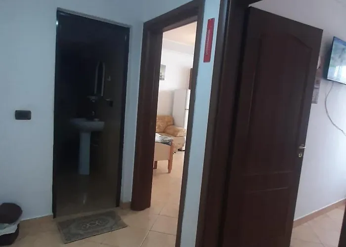 Genti 75 * تيرانا