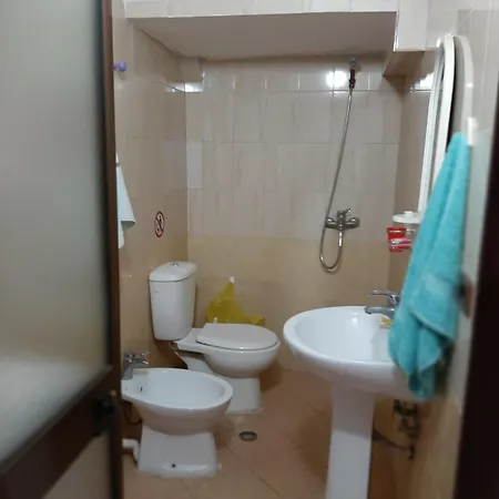Genti 75 * טיראנה